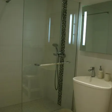 Magnifique Avec Jacuzzi Privatif Couette-café