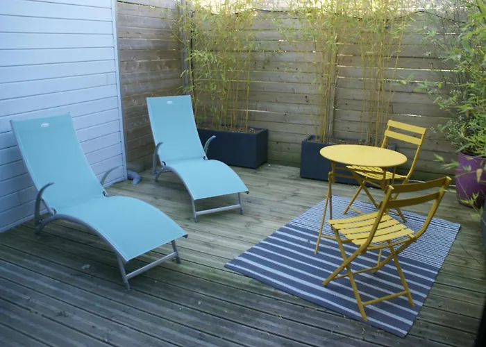 Magnifique Avec Jacuzzi Privatif Couette-café