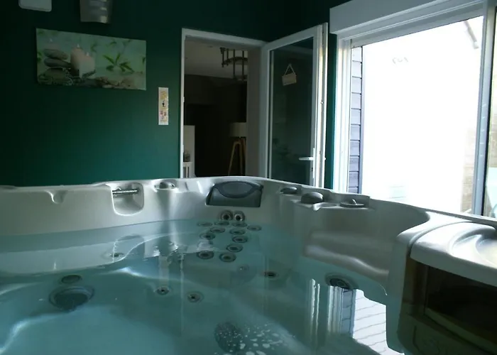 Magnifique Avec Jacuzzi Privatif 4*